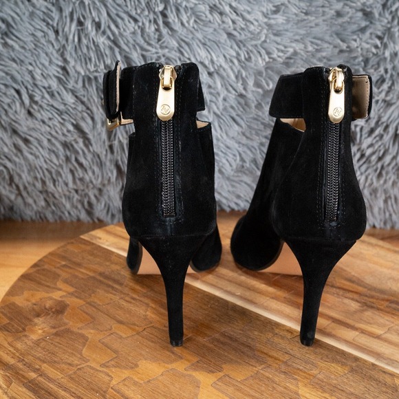 Size 8.5 - Adrienne Vittadini Gail Black Suede Leather High Heels Peep Toe Shoes - Picture 4 of 8